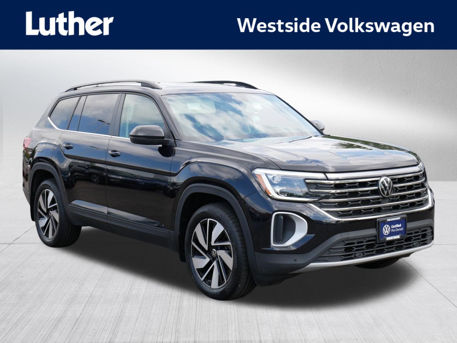 Certified 2024 Volkswagen Atlas SE w/ Panoramic Sunroof Package AWD/4WD image 1