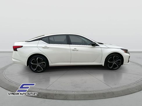 Used 2025 Nissan Altima 2.5 SR image 5