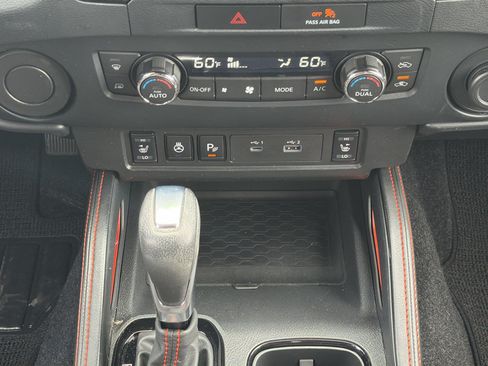 Used 2022 Nissan Frontier Pro-X RWD image 18