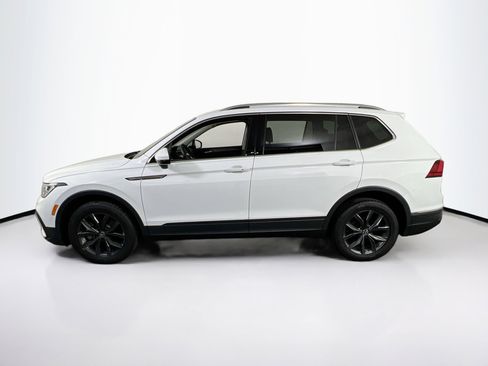Used 2022 Volkswagen Tiguan SE image 8
