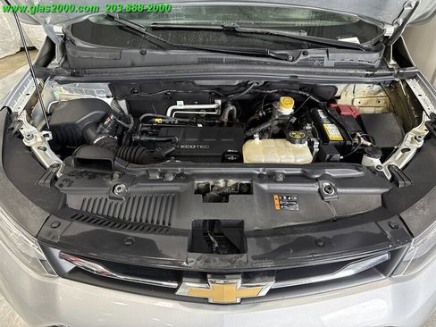 Used 2017 Chevrolet Trax LT w/ Sun & Sound Package image 12