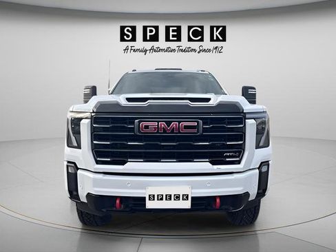Used 2024 GMC Sierra 2500 AT4 w/ AT4 Premium Plus Package AWD/4WD image 8
