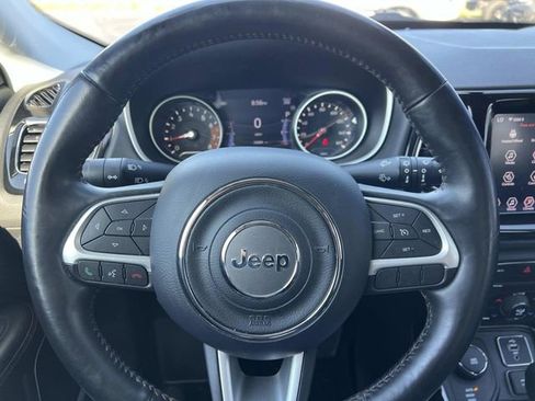 Used 2018 Jeep Compass Limited AWD/4WD image 19