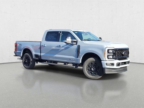 New 2026 Ford F250 Lariat w/ Black Appearance Package image 2