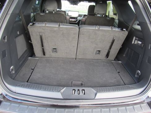 Used 2025 Ford Explorer ST-Line AWD/4WD image 17
