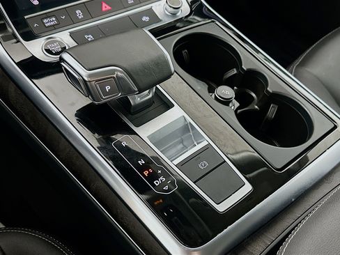 Certified 2023 Audi Q8 Premium w/ Convenience Package AWD/4WD image 20