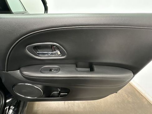 Used 2021 Honda HR-V EX-L image 23