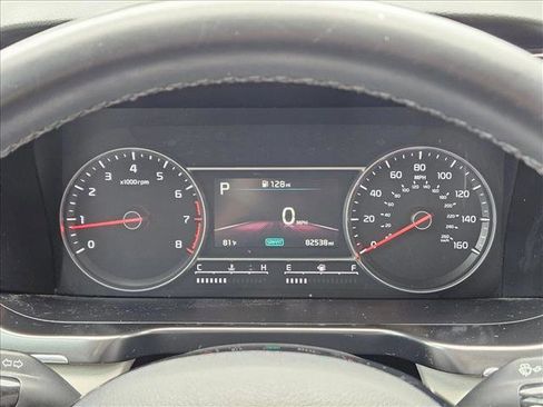 Used 2023 Kia Sorento S w/ Panoramic Sunroof Package FWD image 10