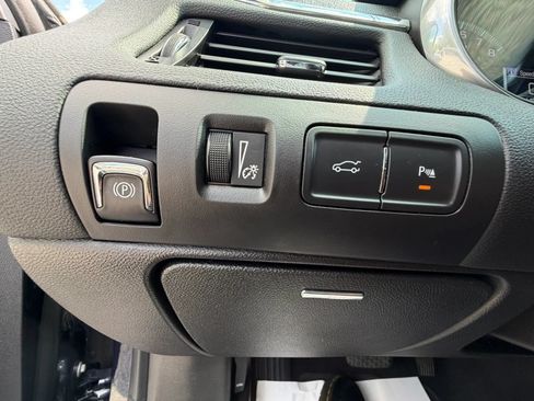 Used 2019 Chevrolet Impala Premier FWD image 20