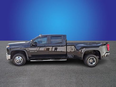Used 2023 Chevrolet Silverado 3500 LT w/ Gooseneck/5TH Wheel Package AWD/4WD image 6