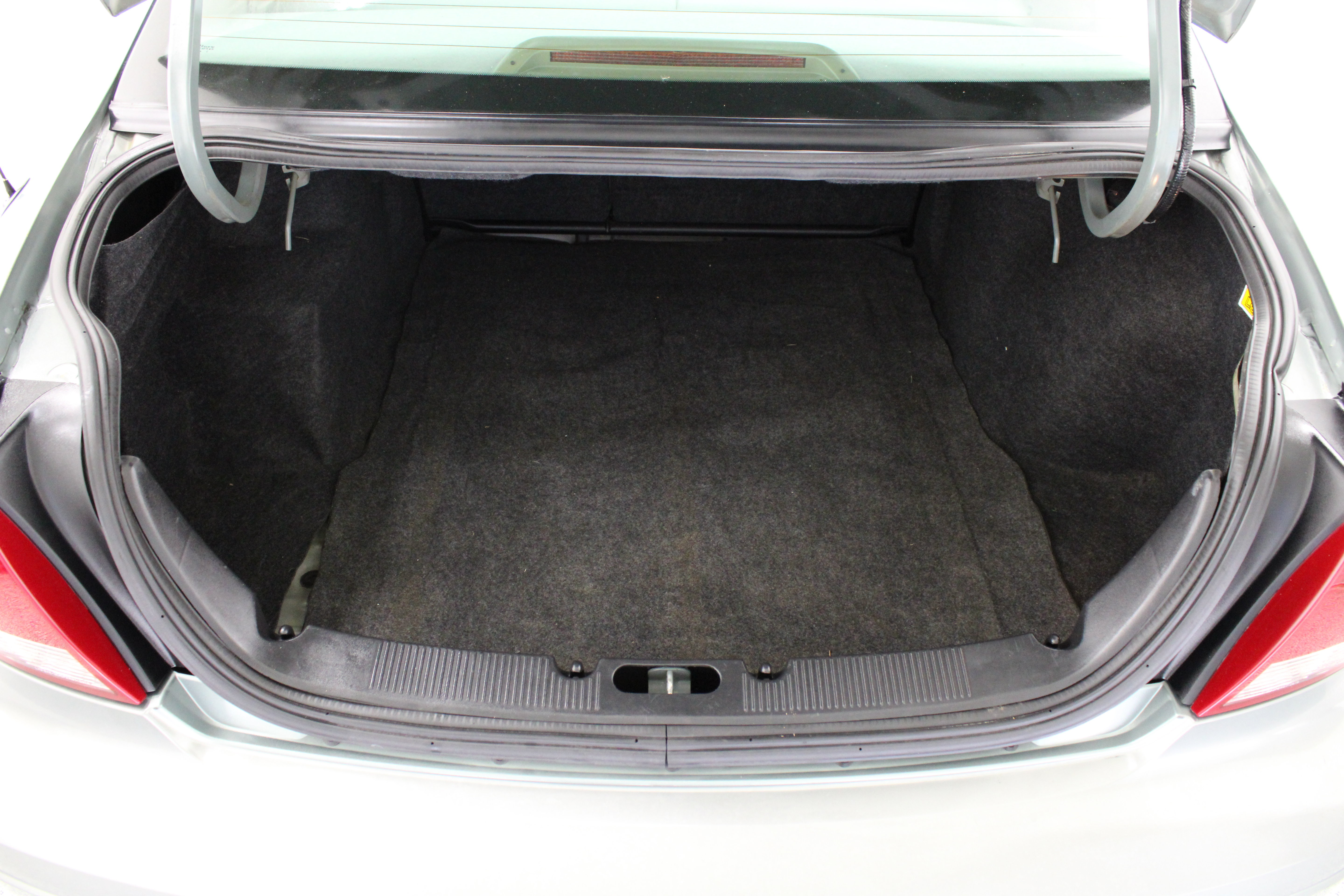 Used 2006 Ford Taurus SEL FWD image 26