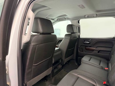 Used 2018 GMC Sierra 3500 SLT image 22