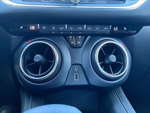 Used 2025 Chevrolet Blazer LT w/ Redline Edition image 11