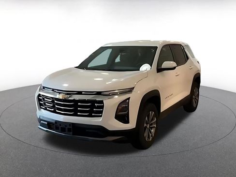 Used 2025 Chevrolet Equinox LT image 7