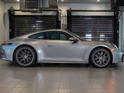 New 2026 Porsche 911 Carrera image 9