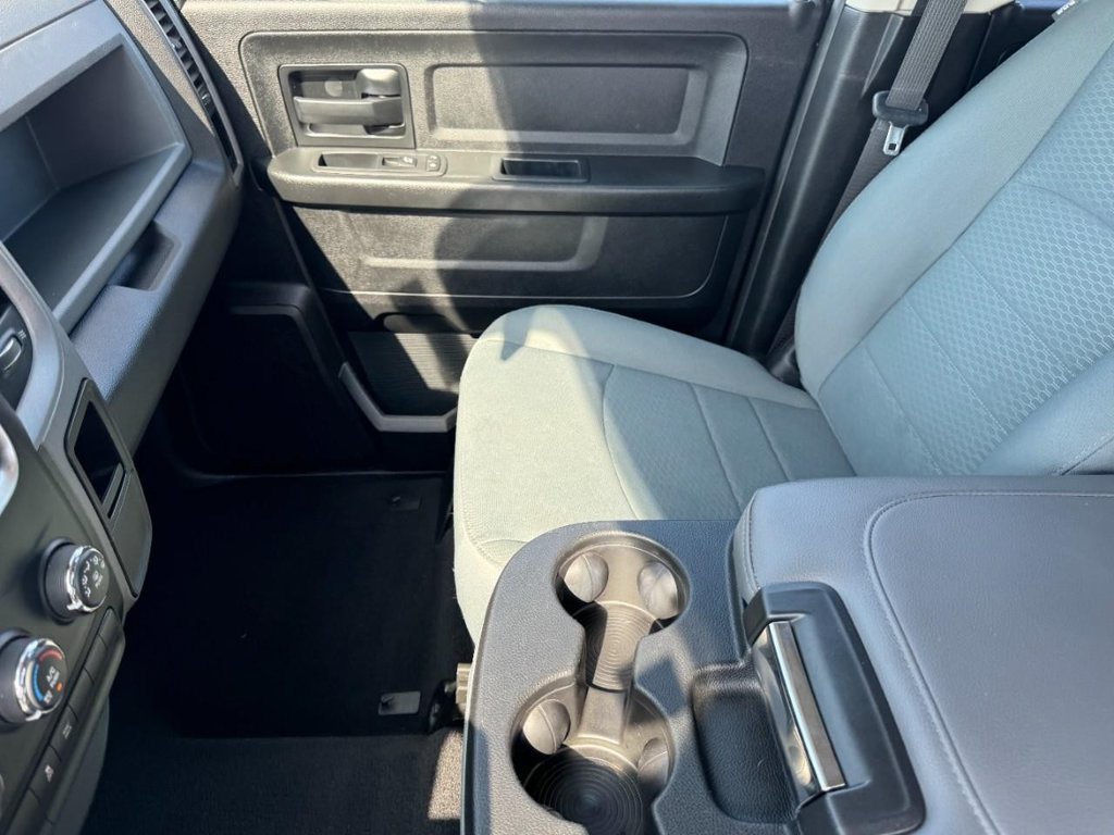 Used 2017 RAM 1500 Express w/ Black Ram 1500 Express Group AWD/4WD image 10