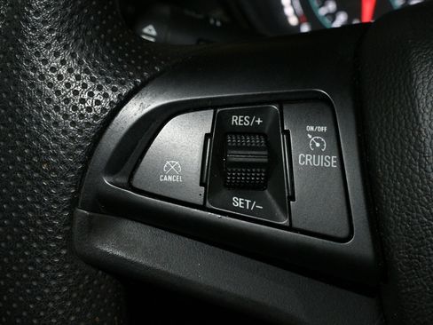 Used 2021 Chevrolet Trax LS w/ Tint and Cruise Package image 29