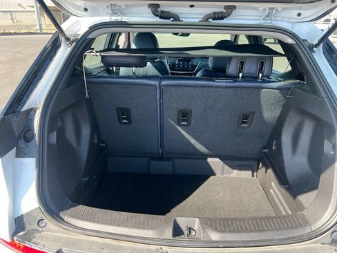 Used 2022 Chevrolet Bolt EUV Premier w/ Launch Edition FWD image 11