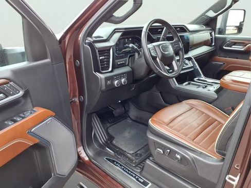 Used 2024 GMC Sierra 2500 Denali Ultimate w/ Max Trailering Package image 10