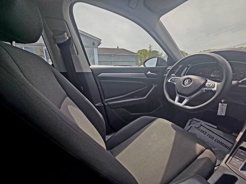 Used 2019 Volkswagen Jetta S w/ Driver Assistance Package FWD image 17