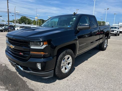 Used 2018 Chevrolet Silverado 1500 LT w/ All Star Edition AWD/4WD image 1