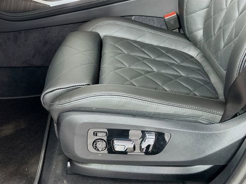 New 2026 BMW X7 xDrive40i image 21