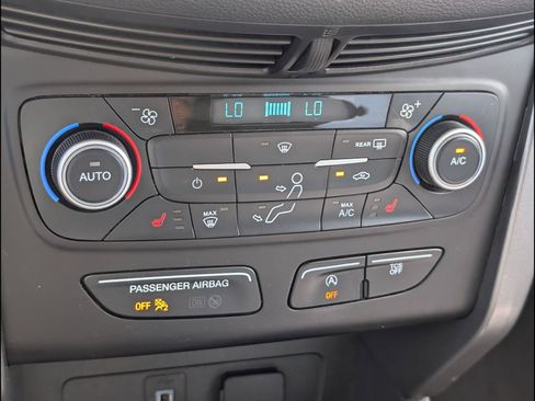 Used 2019 Ford Escape SE AWD/4WD image 15