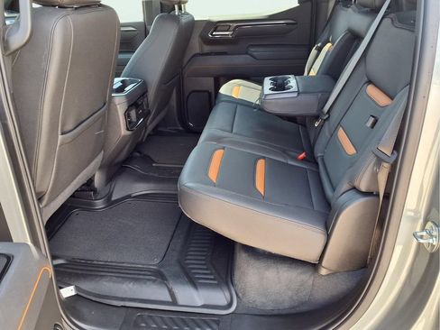 Used 2025 GMC Sierra 1500 AT4 w/ AT4 Premium Package AWD/4WD image 21