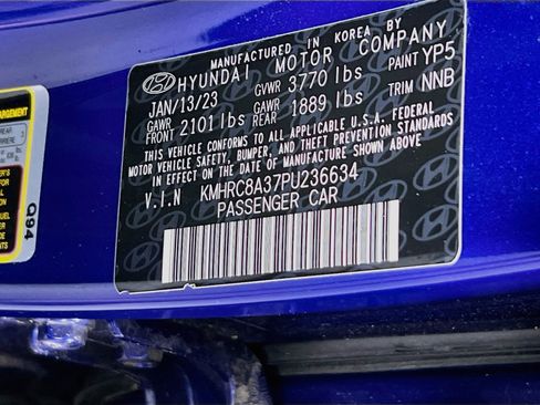 Used 2023 Hyundai Venue Limited w/ Cargo Package FWD image 30
