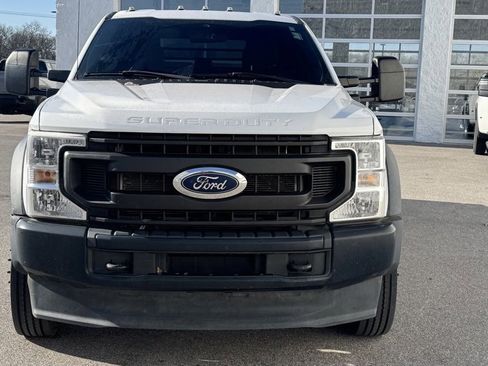 Used 2021 Ford F450 XL w/ Power Equipment Group image 2