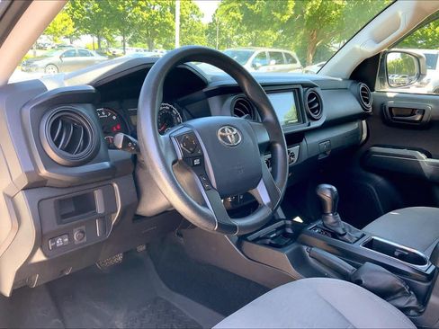 Used 2017 Toyota Tacoma SR w/ Tow Package AWD/4WD image 17