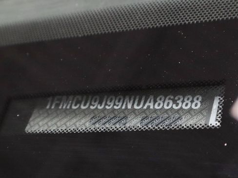 Certified 2022 Ford Escape Titanium w/ Class II Trailer Tow Package image 36