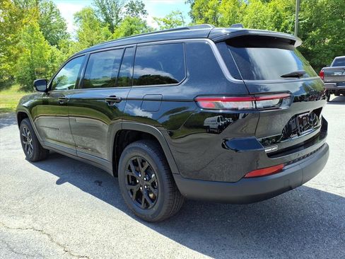 New 2026 Jeep Grand Cherokee L 4WD image 6