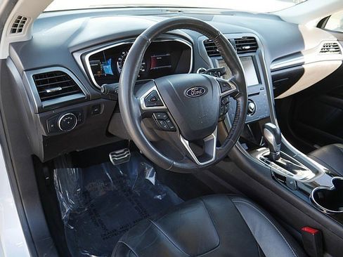 Used 2014 Ford Fusion Titanium image 11