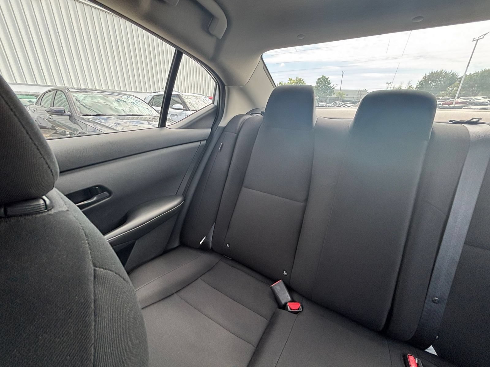 Used 2025 Nissan Sentra S FWD image 37