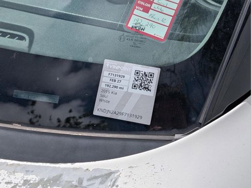 Used 2015 Kia Soul image 11