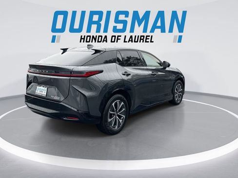 Used 2023 Lexus RZ 450e Premium w/ Technology Package image 8