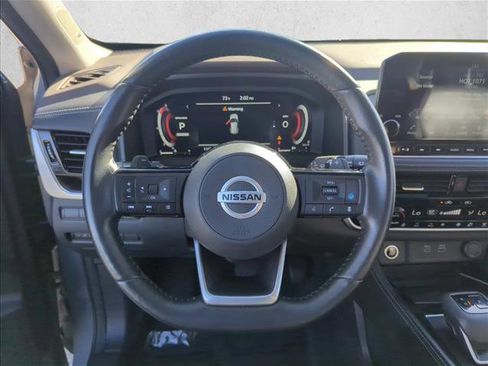 Used 2021 Nissan Rogue Platinum image 25