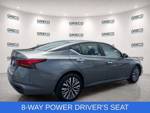 Used 2025 Nissan Altima 2.5 SV FWD image 7