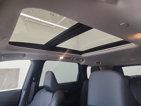 Certified 2026 INFINITI QX60 Pure w/ Cargo Package FWD image 42
