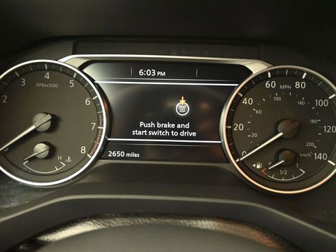Used 2025 Nissan Pathfinder S AWD/4WD image 13