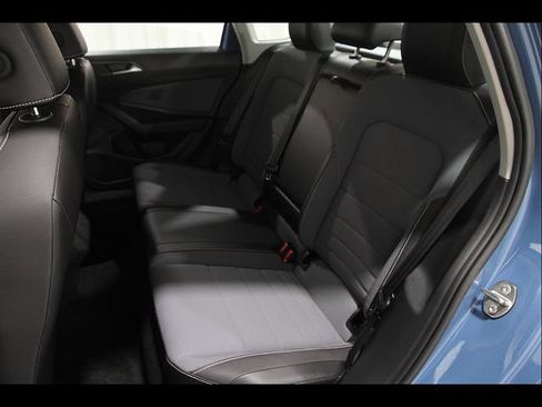 Certified 2026 Volkswagen Jetta SE FWD image 17