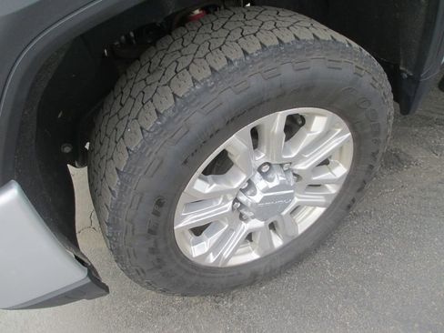 Used 2022 GMC Sierra 2500 Denali w/ Denali Ultimate Package image 16