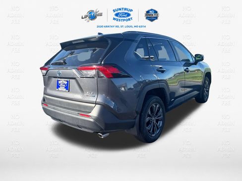 Used 2024 Toyota RAV4 XLE Premium AWD/4WD image 10