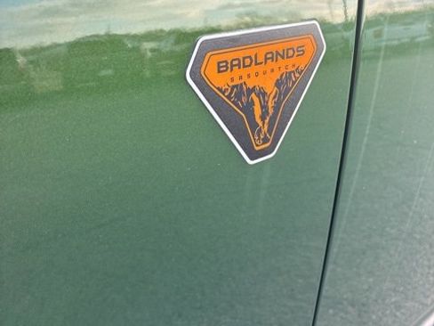 Used 2023 Ford Bronco Badlands w/ Sasquatch Package image 9