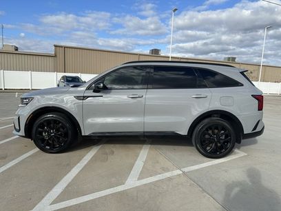 Used 2023 Kia Sorento SX