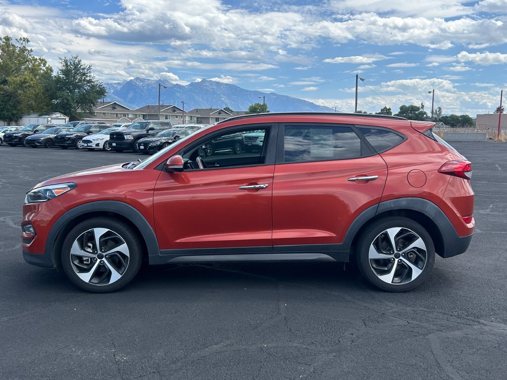 Used 2016 Hyundai Tucson Limited w/ Option Group 03 FWD image 7