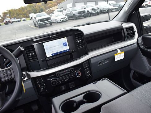 New 2026 Ford F250 XL w/ FX4 Off-Road Package image 18