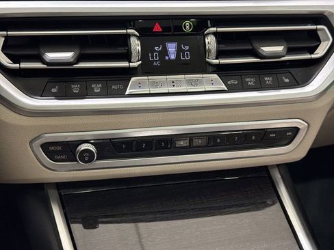 Used 2020 BMW 330i xDrive Sedan w/ Premium Package image 17