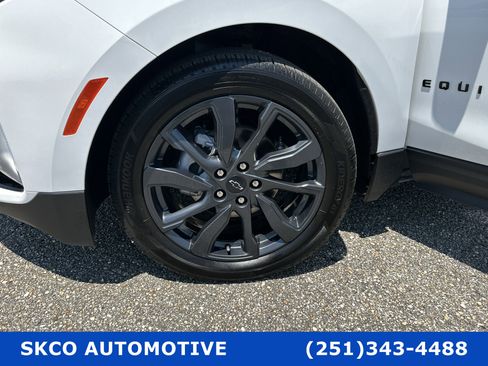 Used 2022 Chevrolet Equinox RS w/ Infotainment Package image 9